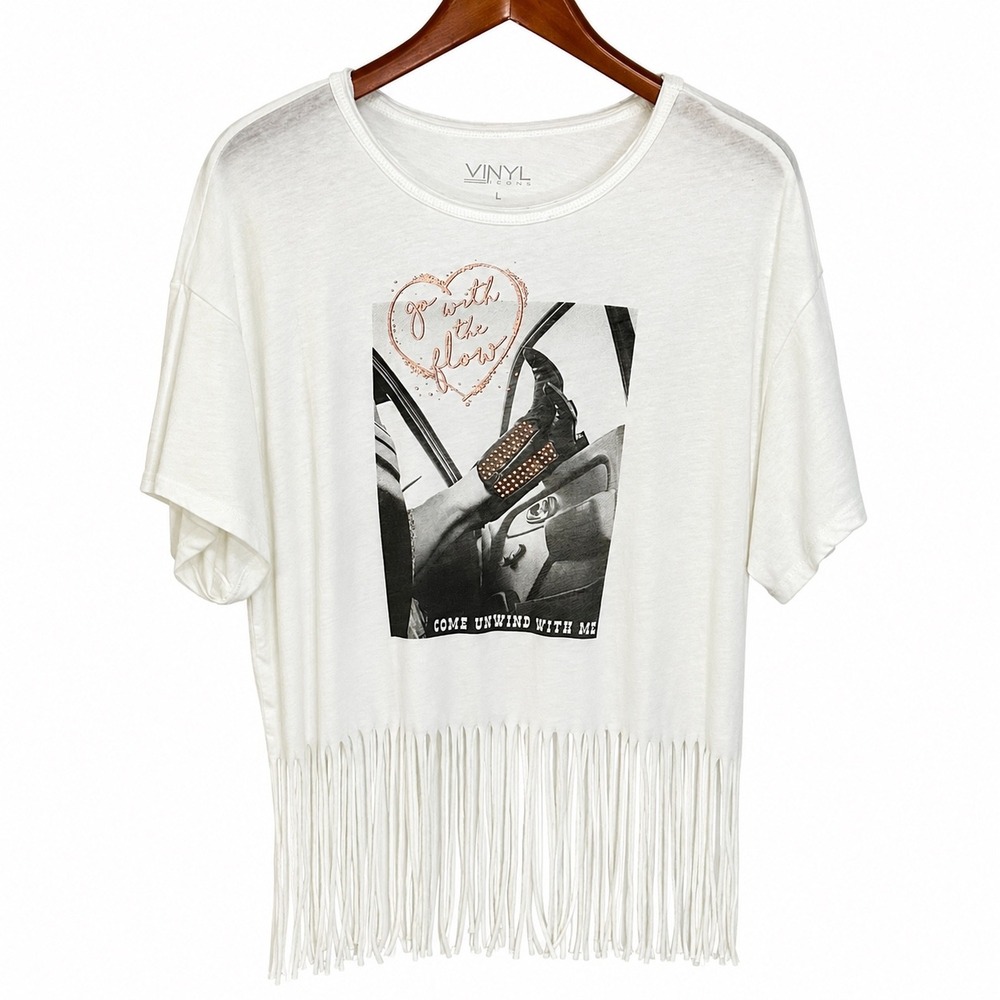 Vinyl Icons White Fringe Graphic T-Shirt Go With The Flow Western Boho Large